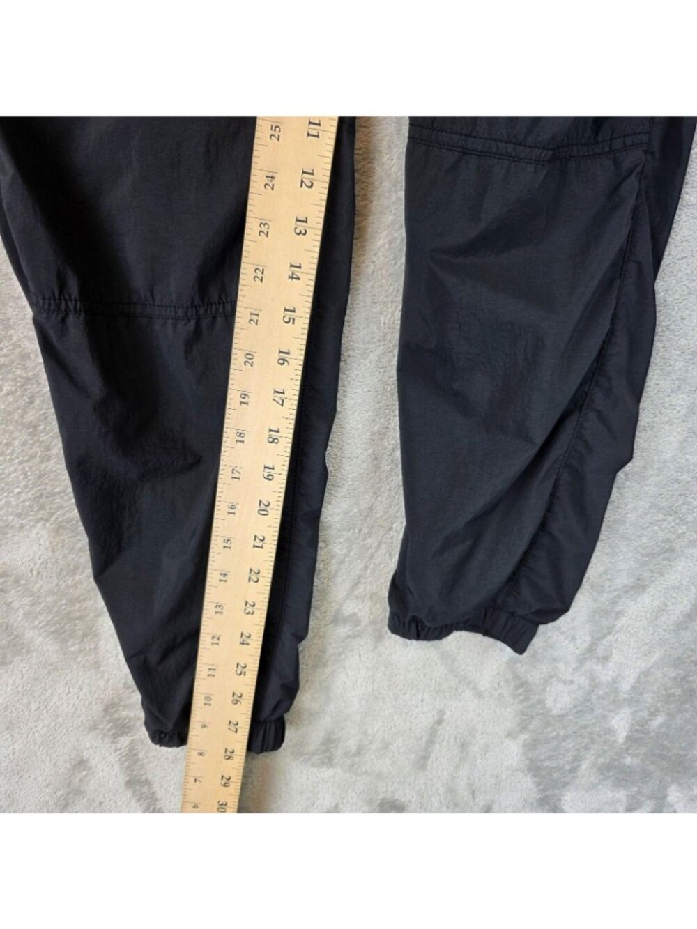 Gap Tech Cargo Jog Pants Mens XS Black Nylon Joggers Elastic Waist Cargo - Picture 8 of 12